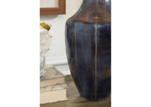 Lampara de mesa Evania Indigo de Ashley - Imagen 4